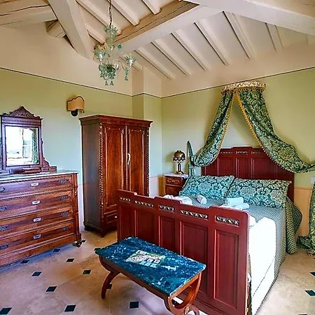 Podere San Giuseppe 4*